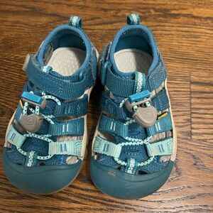 Keen toddler shoes